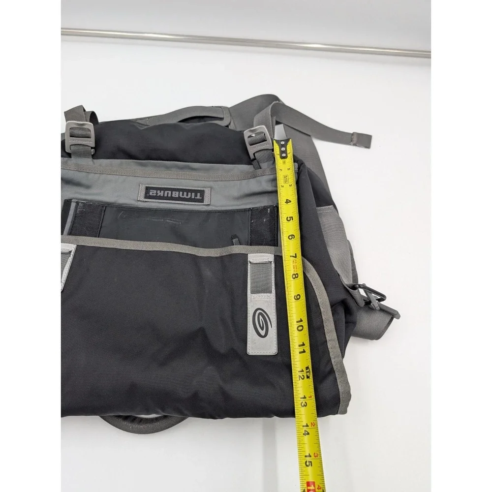 Timbuk2 KDS13 Messenger Laptop Bag Crossbody Shoulder Strap Black/Gray Medium